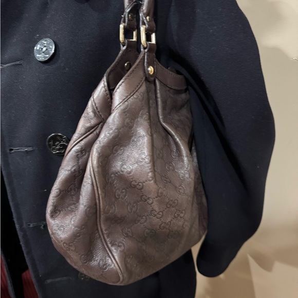 Gucci Sukey Brown Leather Shoulder Bag with Gold Accents - Picture 13 of 16